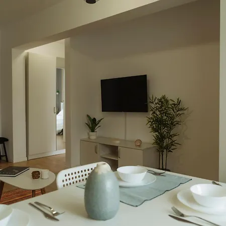 Apartment Downtown Tineretului Oasis -- New Building -- Self Check-in -- 1min Metro Station