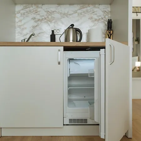 Downtown Tineretului Oasis -- New Building -- Self Check-in -- 1min Metro Station