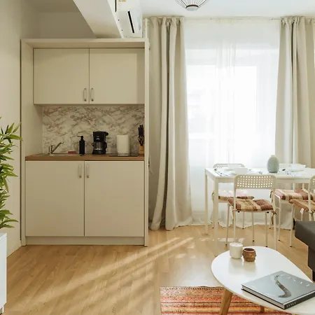 Apartment Downtown Tineretului Oasis -- New Building -- Self Check-in -- 1min Metro Station