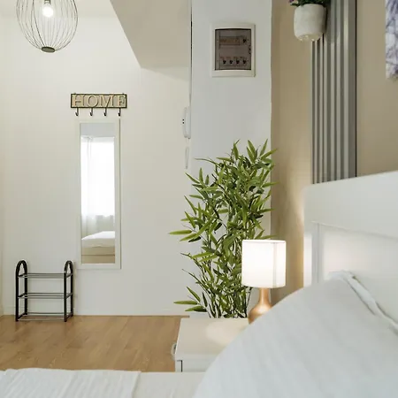 Downtown Tineretului Oasis -- New Building -- Self Check-in -- 1min Metro Station *