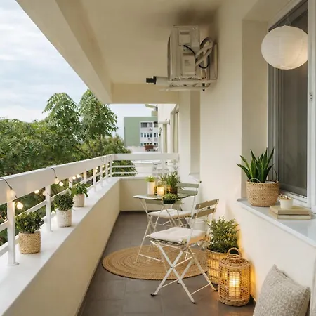 Appartement Downtown Tineretului Oasis -- New Building -- Self Check-in -- 1min Metro Station Boekarest