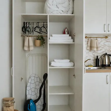 Downtown Tineretului Oasis -- New Building -- Self Check-in -- 1min Metro Station Appartement Boekarest