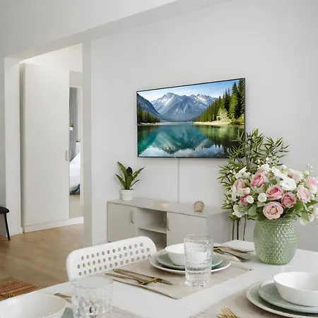 Downtown Tineretului Oasis -- New Building -- Self Check-in -- 1min Metro Station * Bucarest