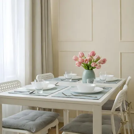 Downtown Tineretului Oasis -- New Building -- Self Check-in -- 1min Metro Station