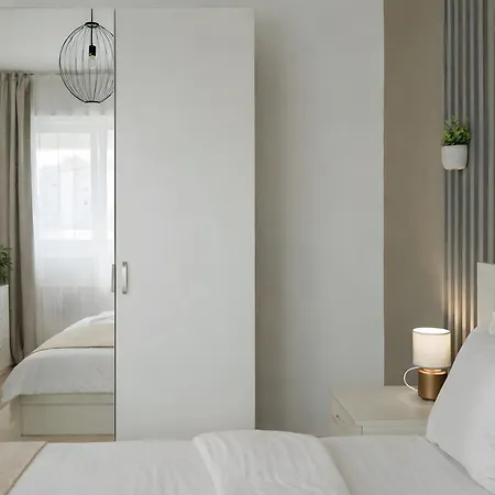 Downtown Tineretului Oasis -- New Building -- Self Check-in -- 1min Metro Station Appartement *