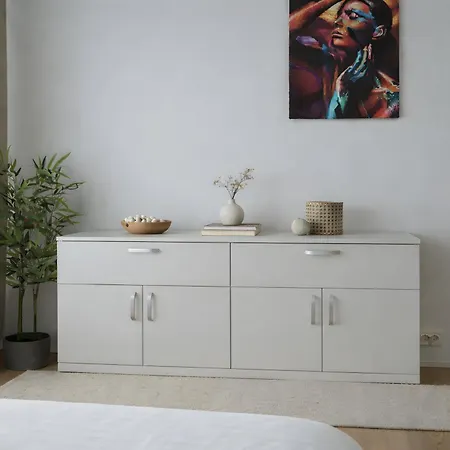 Downtown Tineretului Oasis -- New Building -- Self Check-in -- 1min Metro Station Apartment *