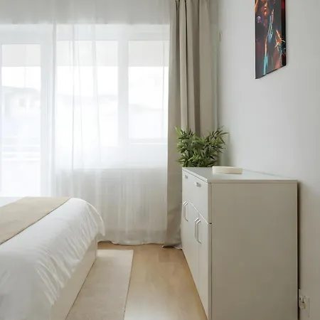 Appartement Downtown Tineretului Oasis -- New Building -- Self Check-in -- 1min Metro Station Bucarest