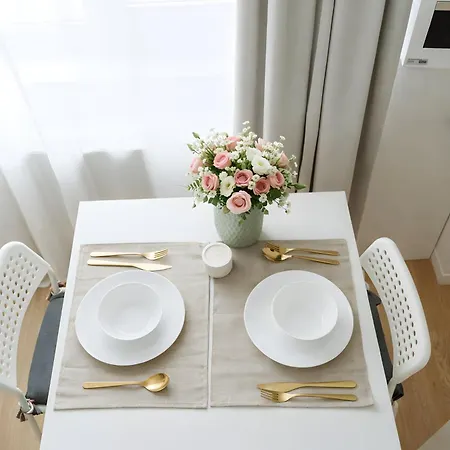 Downtown Tineretului Oasis -- New Building -- Self Check-in -- 1min Metro Station