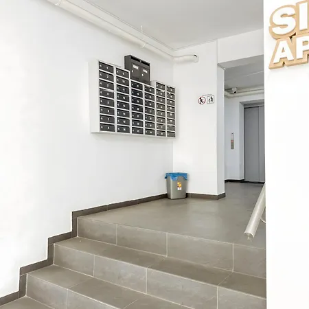 Downtown Tineretului Oasis -- New Building -- Self Check-in -- 1min Metro Station Apartamento *