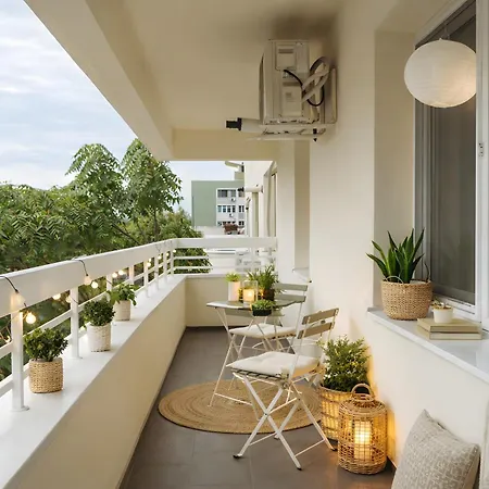 Downtown Tineretului Oasis -- New Building -- Self Check-in -- 1min Metro Station Appartement