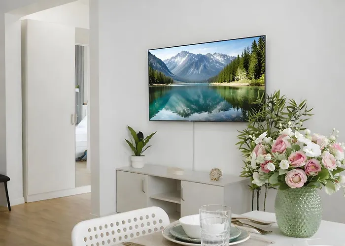 Downtown Tineretului Oasis -- New Building -- Self Check-in -- 1min Metro Station * بوخارست