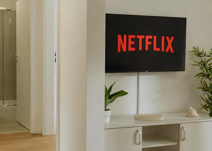 Apartment Downtown Tineretului Oasis -- New Building -- Self Check-in -- 1min Metro Station Bucharest