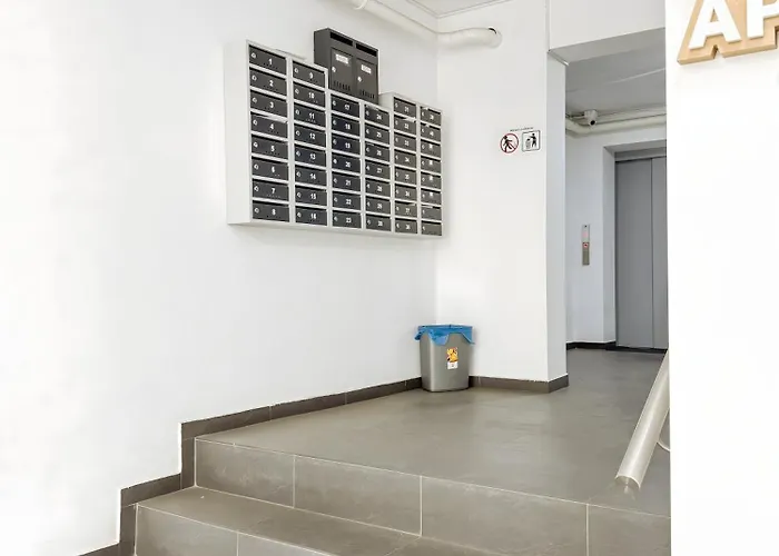 Downtown Tineretului Oasis -- New Building -- Self Check-in -- 1min Metro Station Апартаменти *