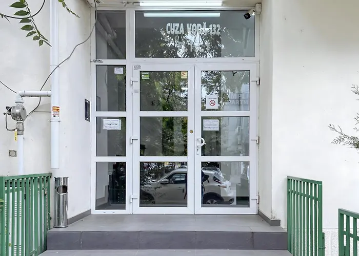 Downtown Tineretului Oasis -- New Building -- Self Check-in -- 1min Metro Station * Bucharest